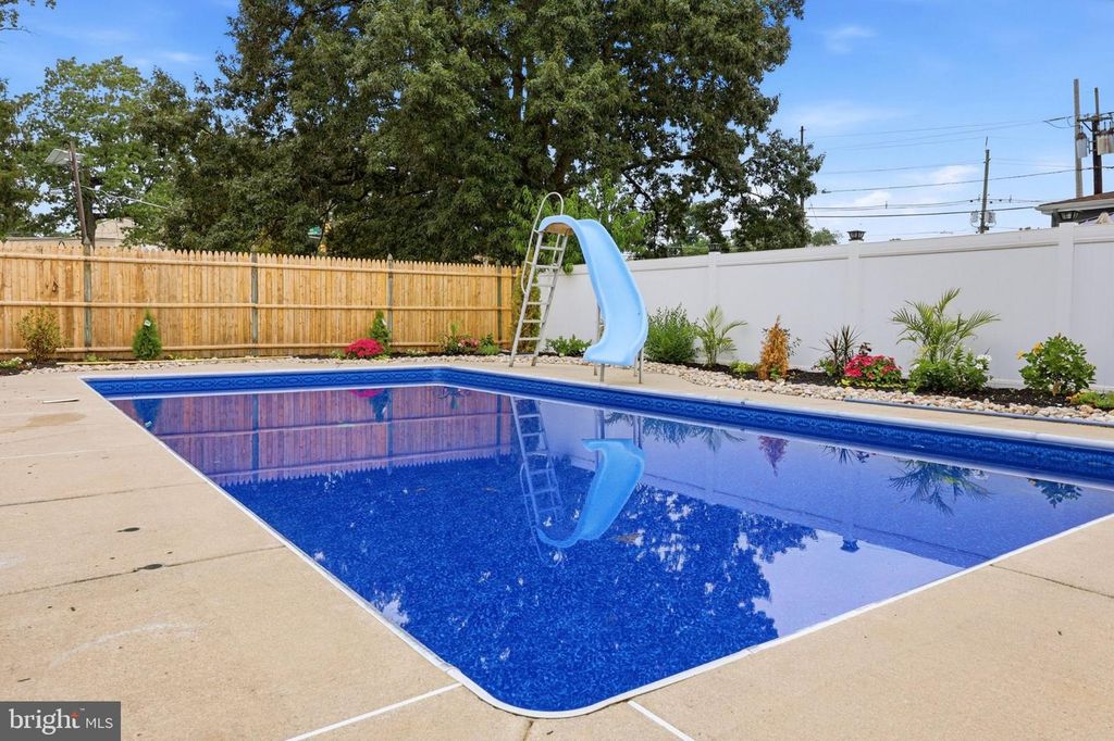 8315 STOCKTON AVE, PENNSAUKEN, NJ 08109 — photo 5