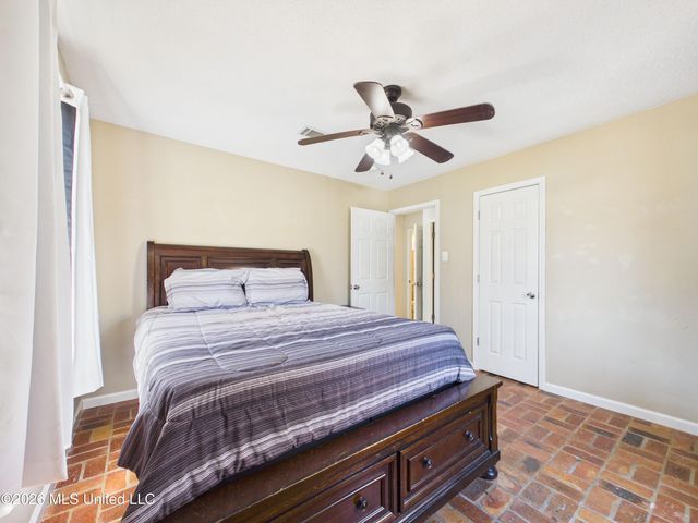 1909 Polk Avenue, Pascagoula, MS 39567