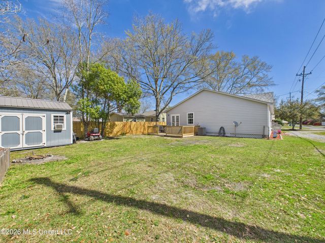 1909 Polk Avenue, Pascagoula, MS 39567