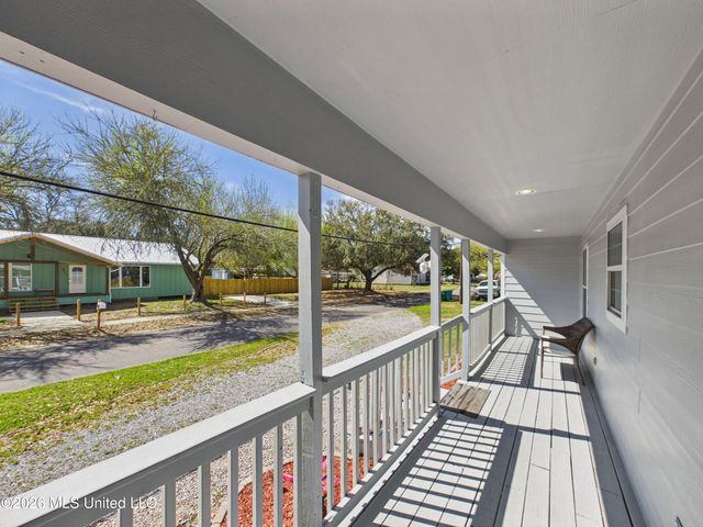 1909 Polk Avenue, Pascagoula, MS 39567