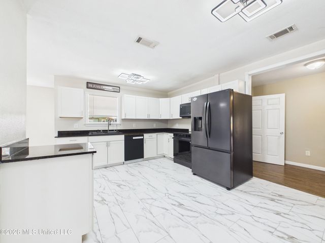 1909 Polk Avenue, Pascagoula, MS 39567