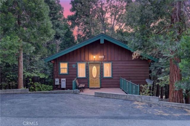 1147 Jungfrau Drive, Crestline, CA 92325