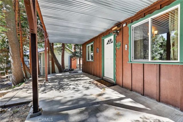 1147 Jungfrau Drive, Crestline, CA 92325