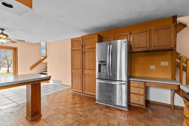 419 MAPLE LANE, Neenah, WI 54956