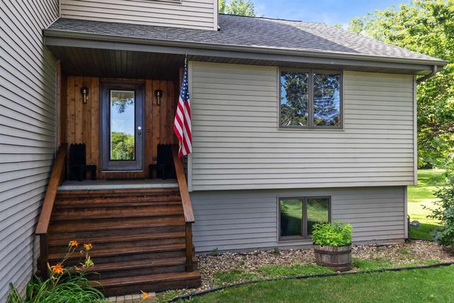 419 MAPLE LANE, Neenah, WI 54956