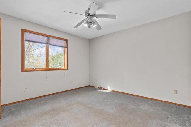 419 MAPLE LANE, Neenah, WI 54956