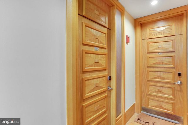 301 MASSACHUSETTS AVE NW #102, Washington, DC 20001