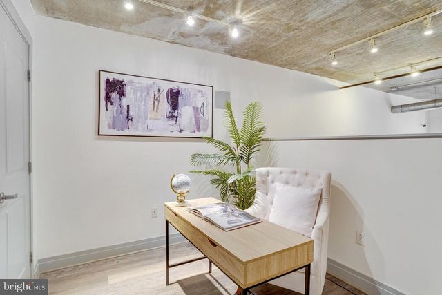 301 MASSACHUSETTS AVE NW #102, Washington, DC 20001