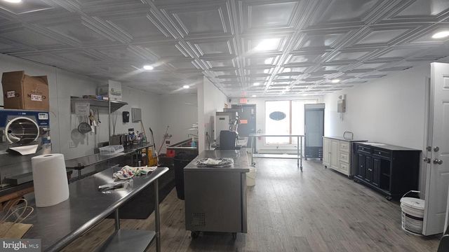 101 N BROADWAY, Pennsville, NJ 08070