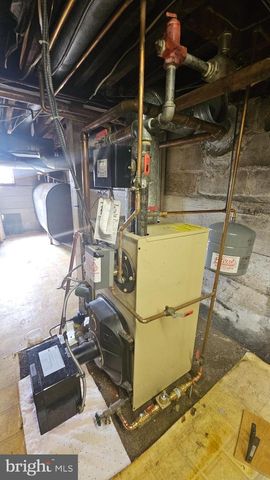 101 N BROADWAY, Pennsville, NJ 08070