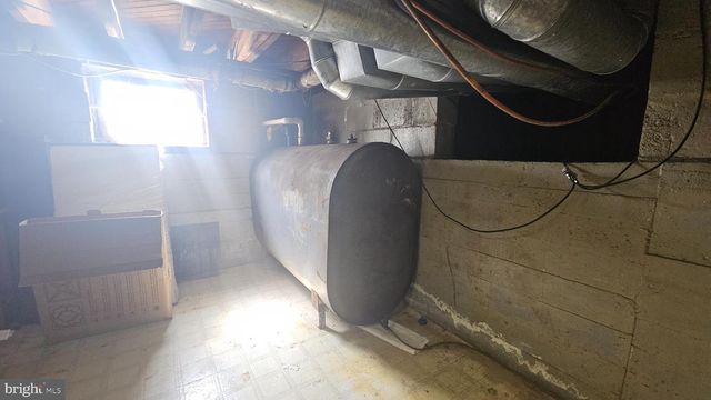 101 N BROADWAY, Pennsville, NJ 08070