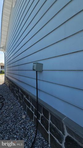 101 N BROADWAY, Pennsville, NJ 08070