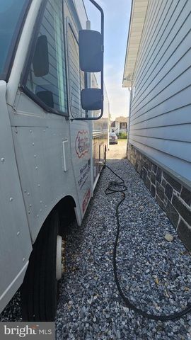 101 N BROADWAY, Pennsville, NJ 08070