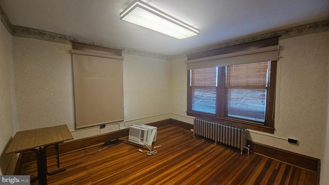 101 N BROADWAY, Pennsville, NJ 08070