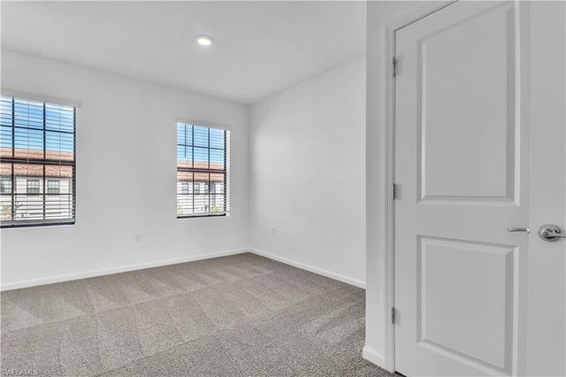 1426 Weeping Willow CT, Cape Coral, FL 33909