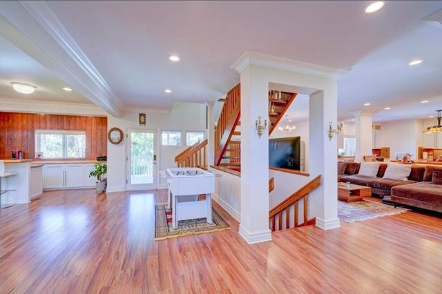 1377 Knoll Road, Redlands, CA 92373