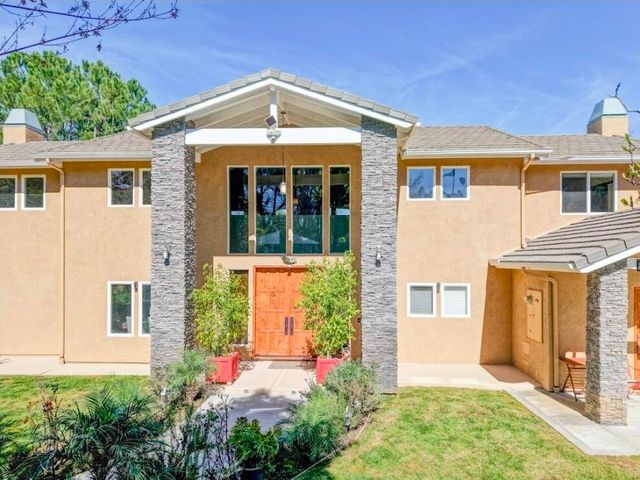 1377 Knoll Road, Redlands, CA 92373