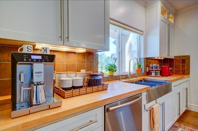 1377 Knoll Road, Redlands, CA 92373