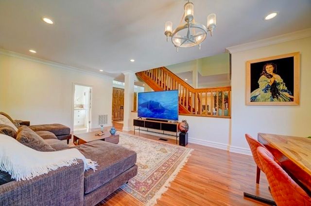 1377 Knoll Road, Redlands, CA 92373