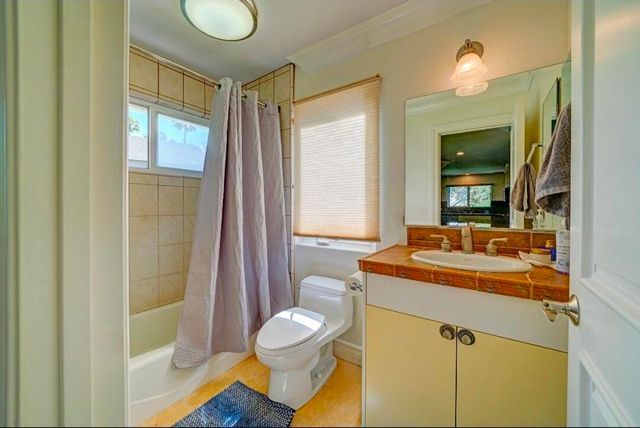 1377 Knoll Road, Redlands, CA 92373