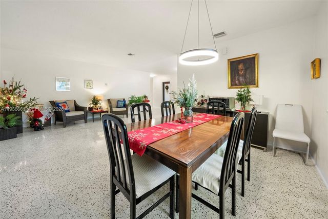 7517 Cutlass Ave, North Bay Village, FL 33141