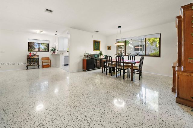 7517 Cutlass Ave, North Bay Village, FL 33141