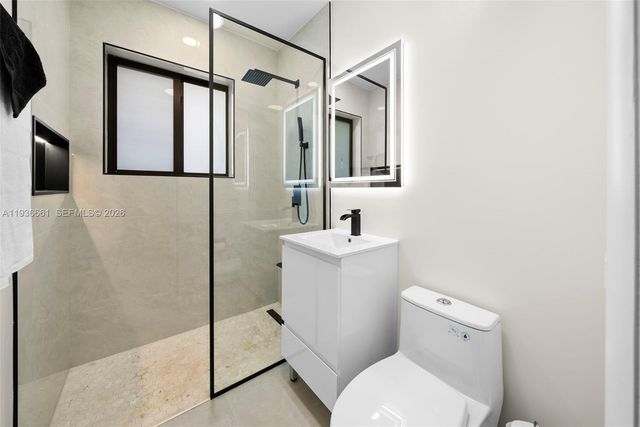 7517 Cutlass Ave, North Bay Village, FL 33141