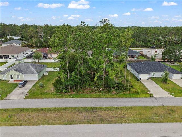 7 Service Tree Pl, Palm Coast, FL 32164