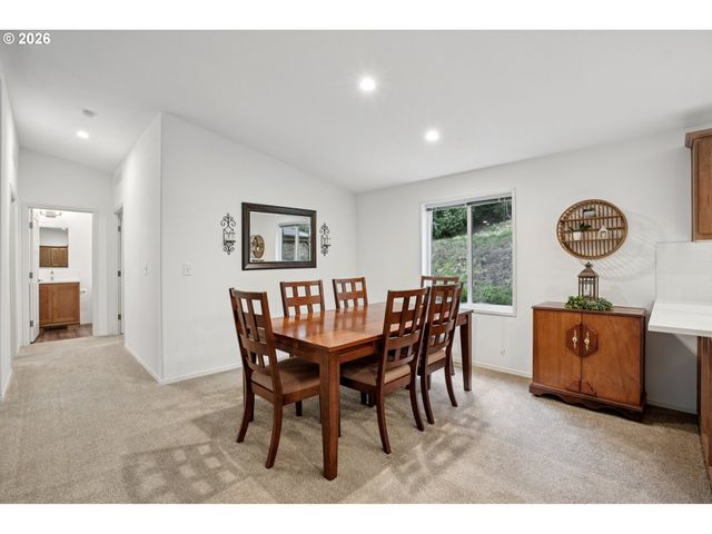 830 KOOL Rd, Kelso, WA 98626