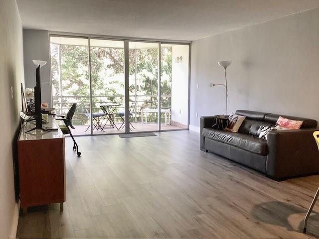 1101 NE 191ST Street H301, Miami, FL 33179