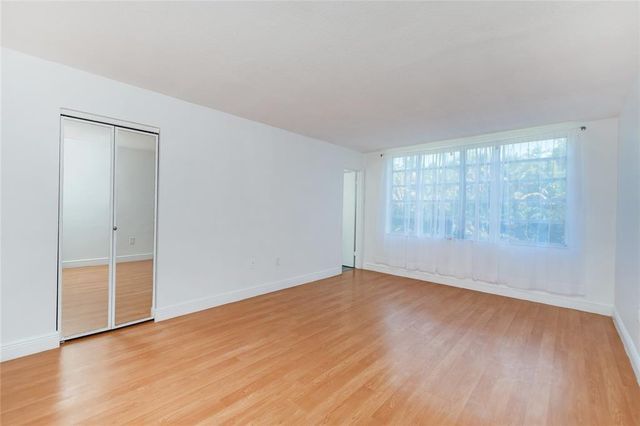 1101 NE 191ST Street H301, Miami, FL 33179