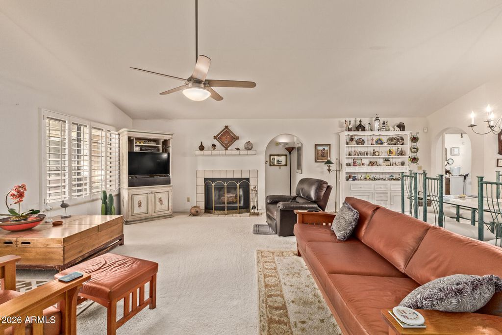 Image 5 of property listing at 14424 N SAN CARLOS Drive, Fountain Hills, AZ 85268