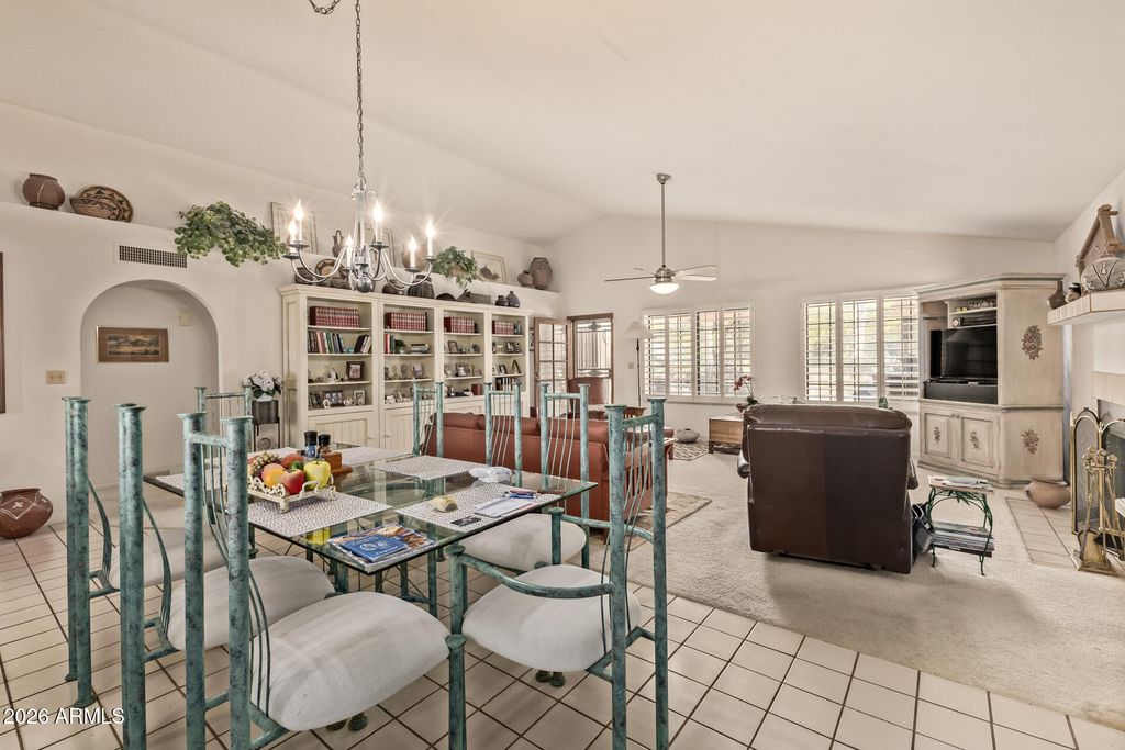 Image 7 of property listing at 14424 N SAN CARLOS Drive, Fountain Hills, AZ 85268