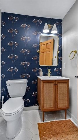 3803 Timber Creek Court, Eau Claire, WI 54701