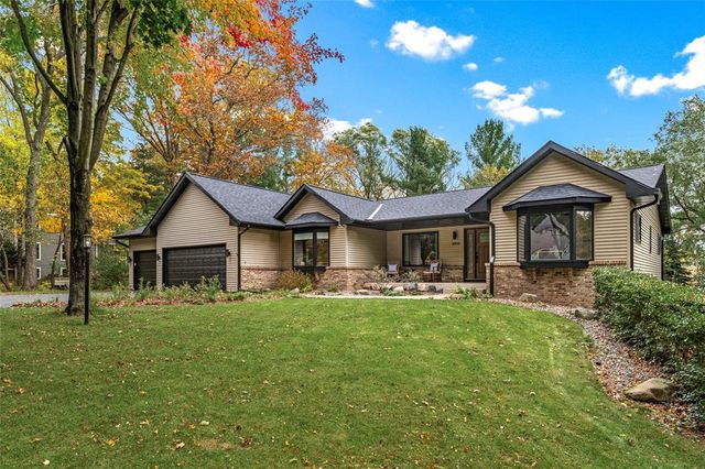 3803 Timber Creek Court, Eau Claire, WI 54701