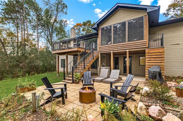 3803 Timber Creek Court, Eau Claire, WI 54701