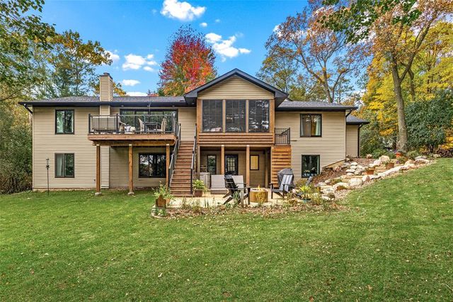 3803 Timber Creek Court, Eau Claire, WI 54701