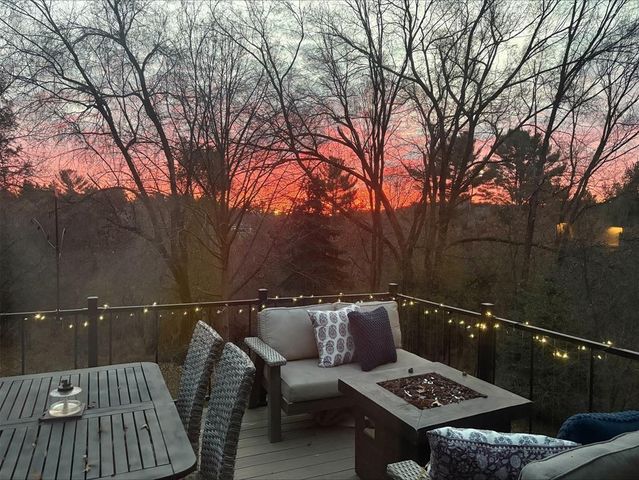 3803 Timber Creek Court, Eau Claire, WI 54701