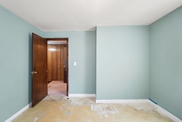25 Bradbury Street, Boston, MA 02134