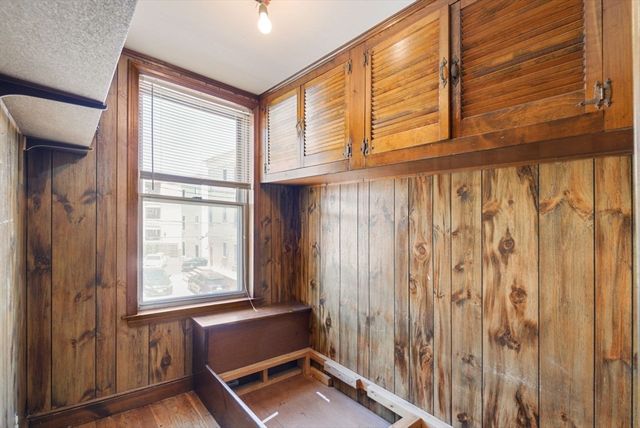 25 Bradbury Street, Boston, MA 02134