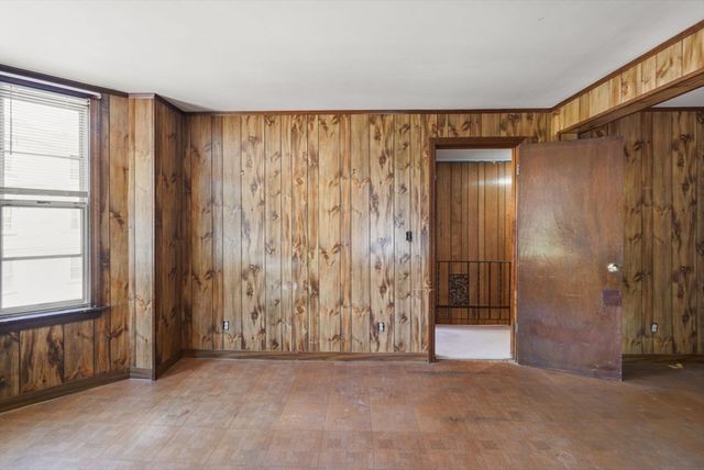25 Bradbury Street, Boston, MA 02134