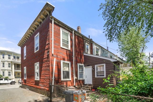 25 Bradbury Street, Boston, MA 02134
