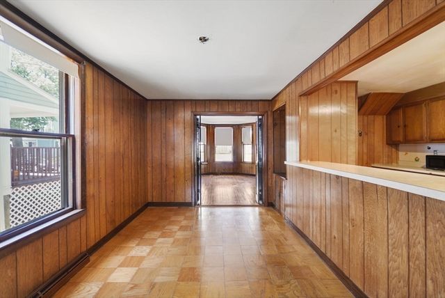 25 Bradbury Street, Boston, MA 02134