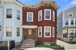 25 Bradbury Street, Boston, MA 02134