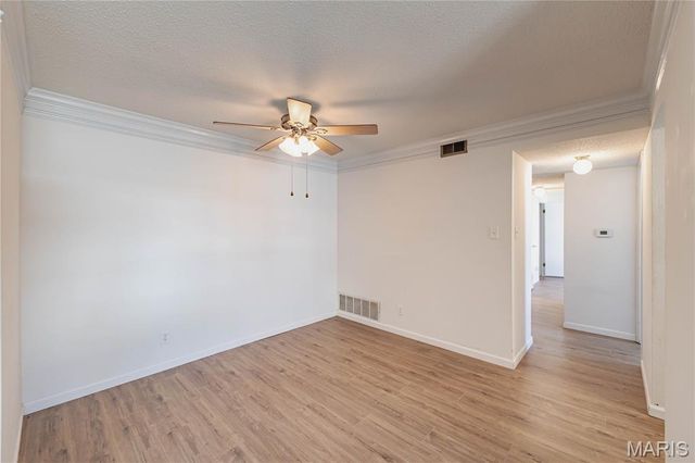 603 Rosetta Drive E, Florissant, MO 63031
