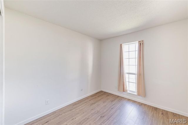603 Rosetta Drive E, Florissant, MO 63031