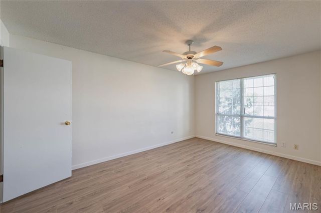 603 Rosetta Drive E, Florissant, MO 63031