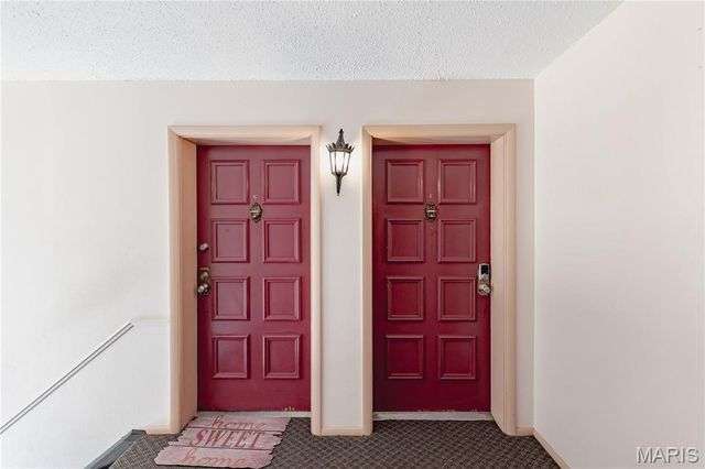 603 Rosetta Drive E, Florissant, MO 63031