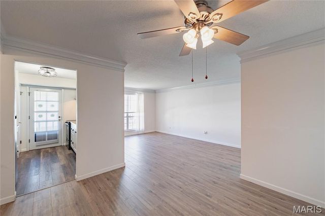 603 Rosetta Drive E, Florissant, MO 63031