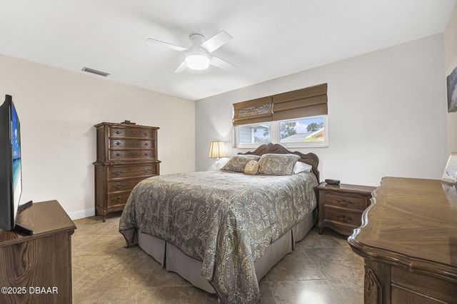 15 Longfellow Circle, Ormond Beach, FL 32176